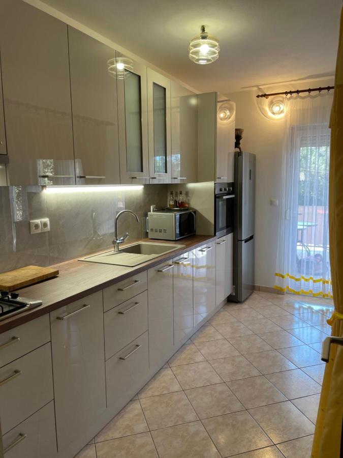 Apartments Nino Сегет-Враница Экстерьер фото