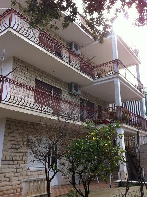 Apartments Nino Сегет-Враница Экстерьер фото